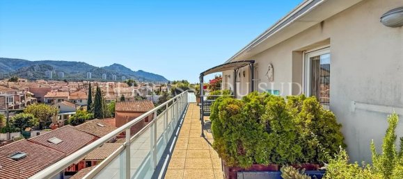 3 Schlafzimmer Wohnung in Marseille, France, Nr. 320854 8