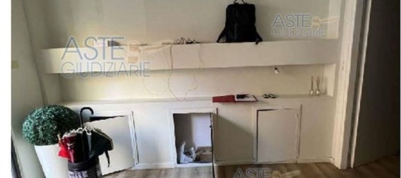 5-Zimmer Wohnung in Rome, Italy, Nr. 290151 2