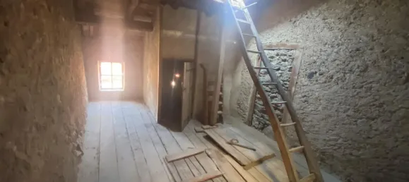 Таунхаус с 2 комнатами в Бергон, Франция № 197940 4