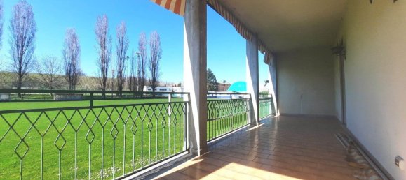 6 rooms Apartment in Castell'Arquato, Italy No. 112466 2