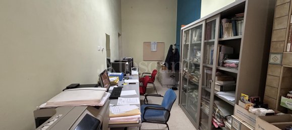 Здание с 12 комнатами в Сиракузы, Италия № 246675 10