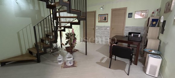 Здание с 12 комнатами в Сиракузы, Италия № 246675 6