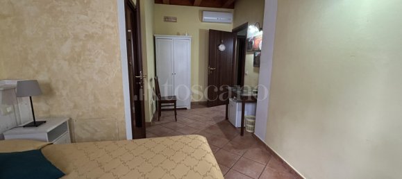 Здание с 12 комнатами в Сиракузы, Италия № 246675 23