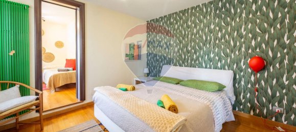 Квартира с 5 комнатами в Катания, Италия № 72745 2