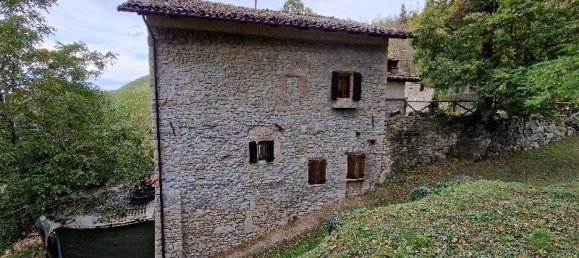 4 rooms House in Montese, Italy No. 238062 2