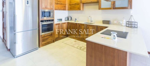 3 bedrooms Apartment in Saint Julian's, Malta No. 9074 2