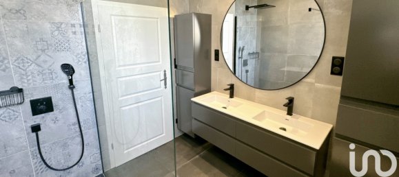 Villa de 7 dormitorios en Mey, France No. 252845 22