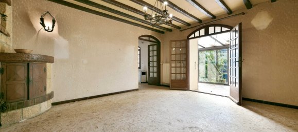 4 bedrooms House in Uzes, France No. 306437 2