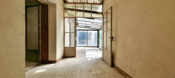 4 bedrooms House in Uzes, France No. 306437 5