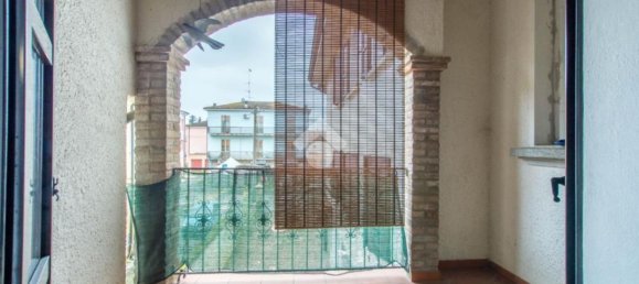 Casa de 5 divisões em San Prospero, Italy N.º 125774 6