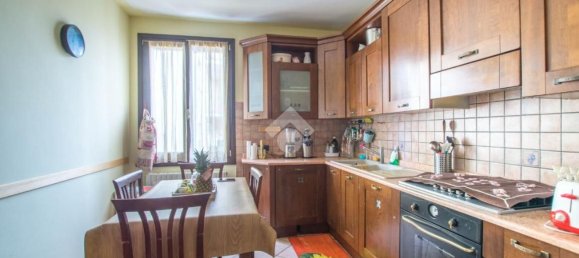 Casa de 5 divisões em San Prospero, Italy N.º 125774 4