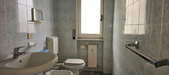 4 rooms Apartment in Genoa, Italy No. 228815 10