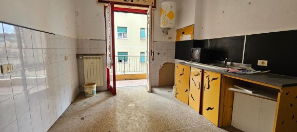 4 rooms Apartment in Genoa, Italy No. 228815 12