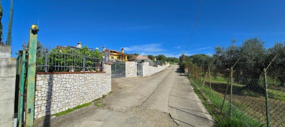 Casa de 3 habitaciónes en Fiano Romano, Italy No. 5985 16