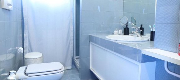 4 bedrooms Apartment in Treviolo, Italy No. 380811 2