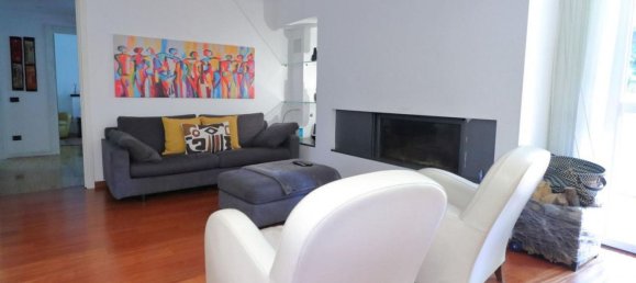 4 bedrooms Apartment in Treviolo, Italy No. 380811 15