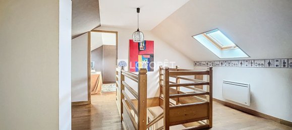 4 bedrooms House in Chevreuse, France No. 151295 12