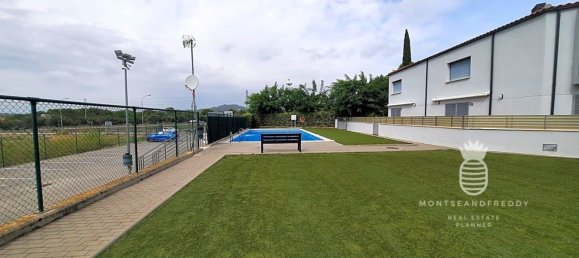 3 bedrooms House in Roda de Berà, Spain No. 284713 2