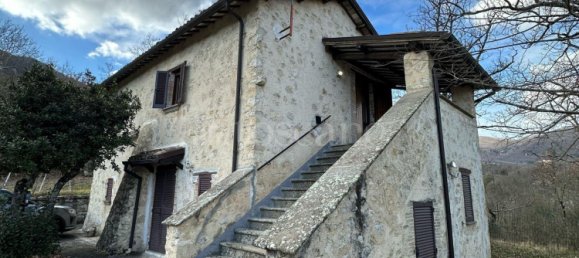 Casa de 5 habitaciónes en Greccio, Italy No. 72854 3