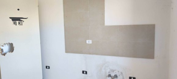 5-Zimmer Wohnung in Colonnella, Italy, Nr. 287720 6