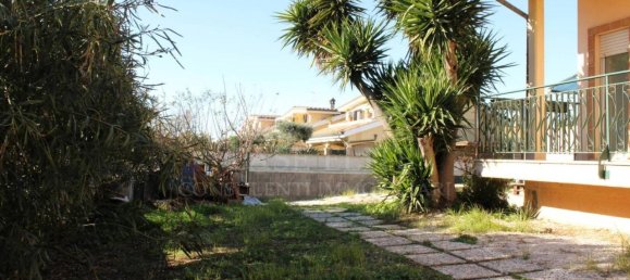 4 rooms Villa in Ardea, Italy No. 238067 3