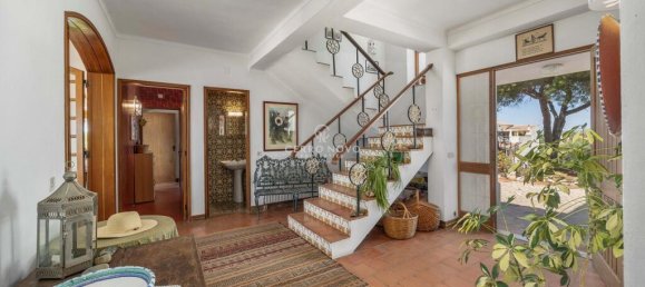 5 bedrooms Villa in Albufeira, Portugal No. 272945 3