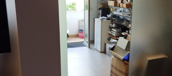 4-salle Appartement à Messina, Italy No. 75996 13