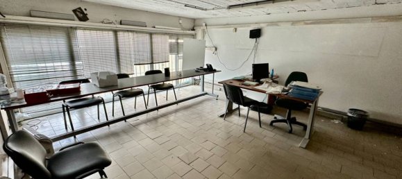 5-Zimmer Lagerhaus in Naples, Italy, Nr. 314341 9