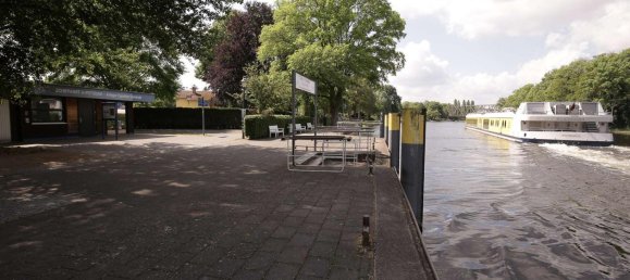 3غرفة عقار تجاري في Brandenburg, Germany رقم 20130 3