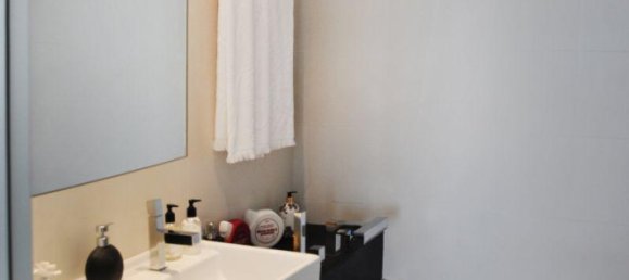 Apartamento de 3 dormitorios en Sant Martí, Spain No. 116527 11