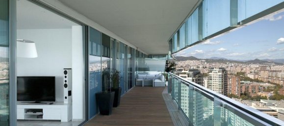 Apartamento de 3 dormitorios en Sant Martí, Spain No. 116527 7