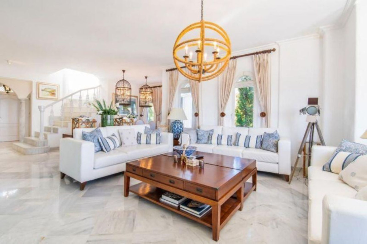 4 Schlafzimmer Villa in Marbella, Spain, Nr. 38999