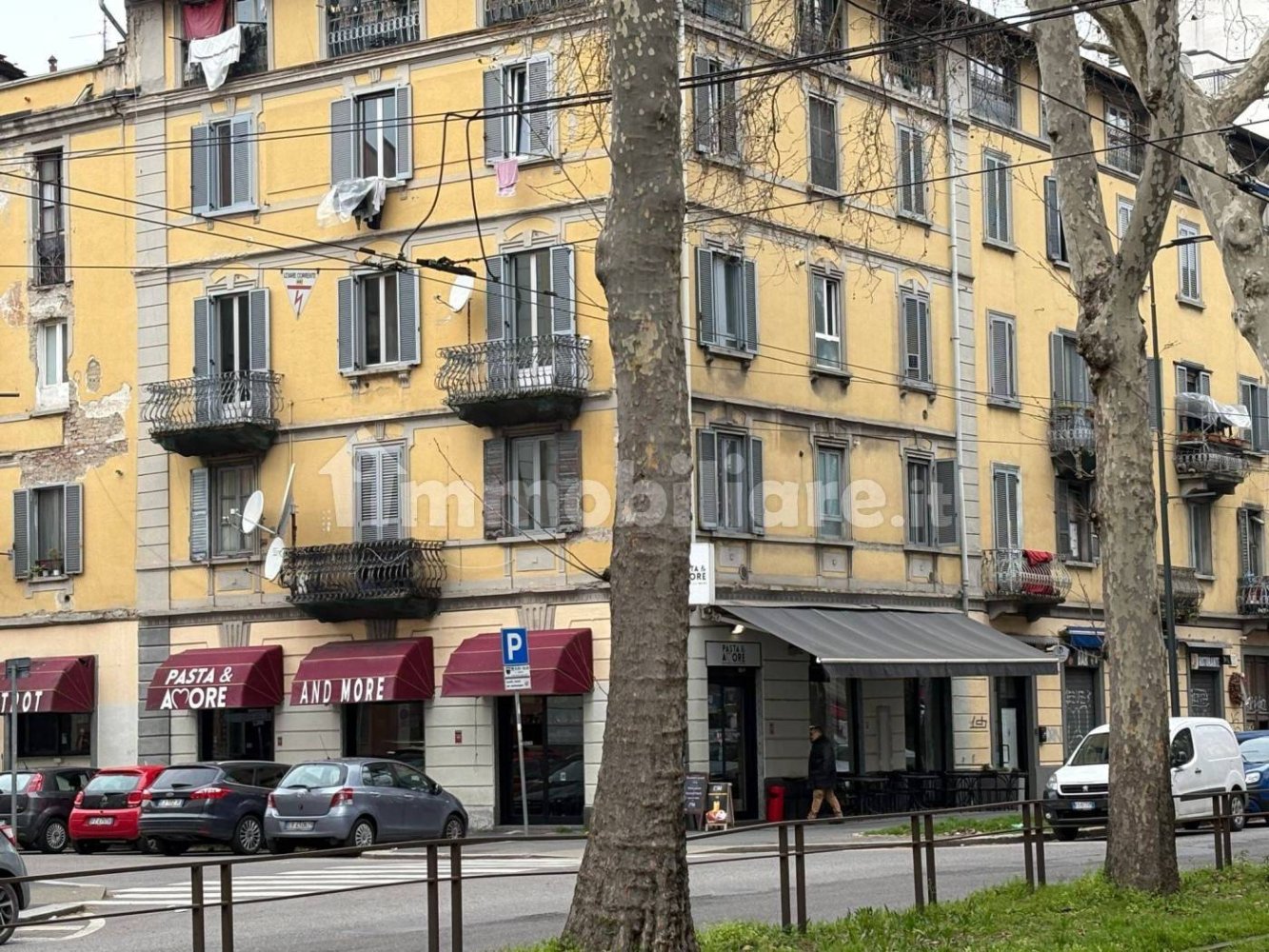 5-Zimmer Gewerbliche Immobilie in Milan, Italy, Nr. 251152