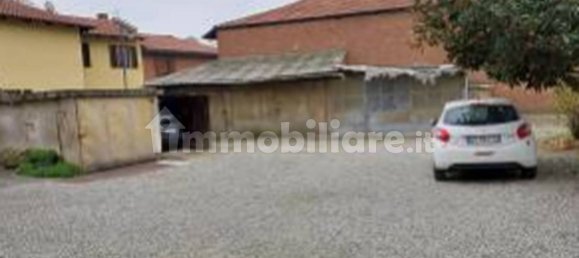 4 bedrooms Apartment in Trofarello, Italy No. 281094 6