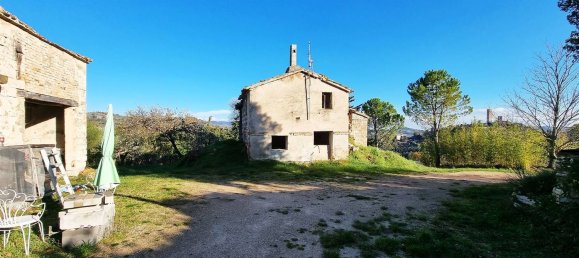 4 rooms House in San Severino Marche, Italy No. 90815 5