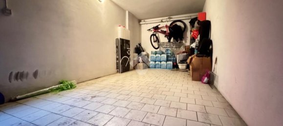  مرآب في Codogno, Italy 15متر مربع رقم 185929 6