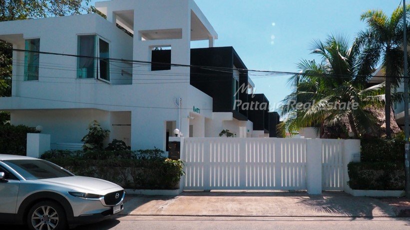 2 bedrooms Cafe / restaurant in Pattaya, Thailand No. 24842