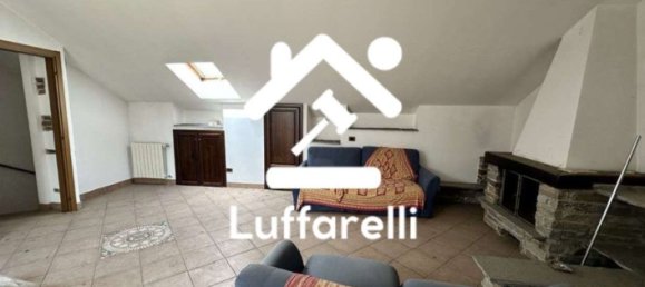 Apartamento de 7 divisões em Cesano Maderno, Italy N.º 6654 6