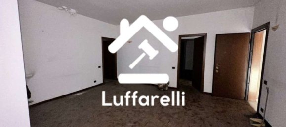 Apartamento de 7 divisões em Cesano Maderno, Italy N.º 6654 3