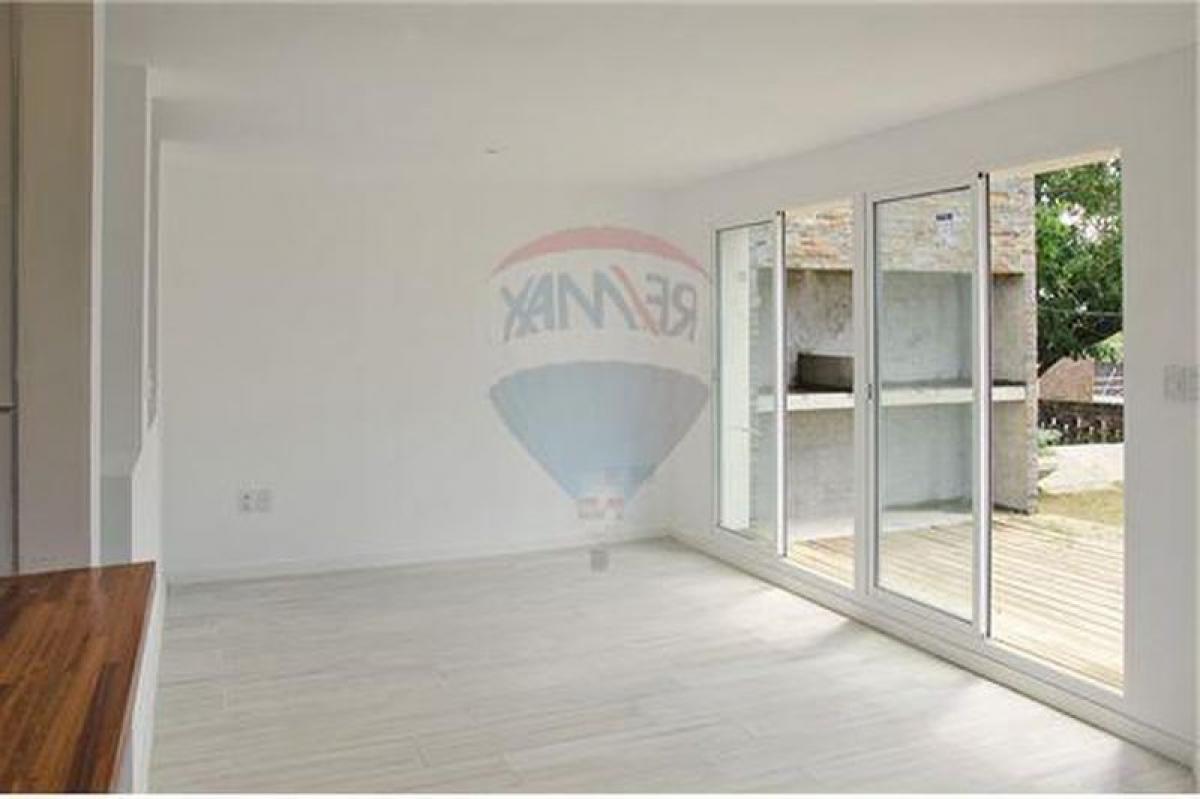 3 bedrooms House in Montevideo, Uruguay No. 538