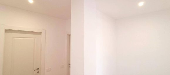 2 Schlafzimmer Wohnung in Arona, Italy, Nr. 272814 13
