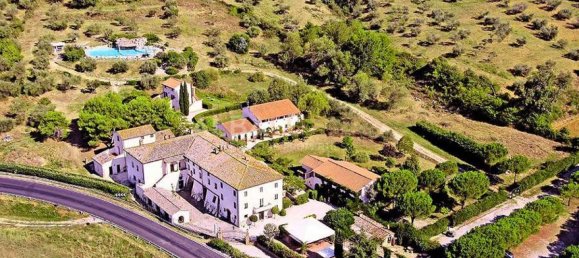 29 bedrooms Villa in Panicale, Italy No. 427 3