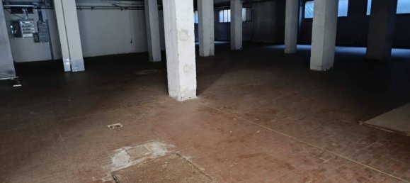 1 room Commercial property in Varese, Italy No. 155068 16