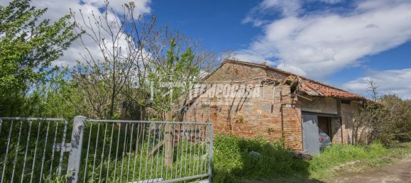 Casa de 5 divisões em Cesena, Italy N.º 258485 2