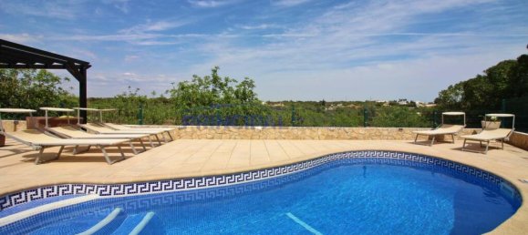 3 bedrooms Villa in Albufeira, Portugal No. 144673 3