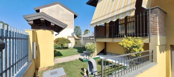 3 Schlafzimmer Villa in Mesero, Italy, Nr. 373150 25