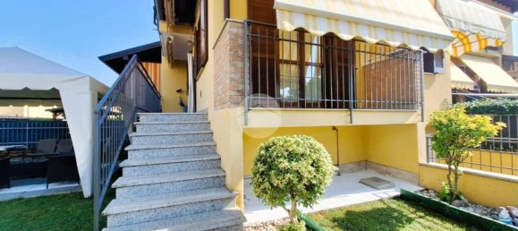 3 Schlafzimmer Villa in Mesero, Italy, Nr. 373150 5