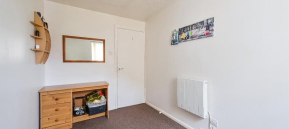2 Schlafzimmer Wohnung in Feltham, United Kingdom, Nr. 9857 6