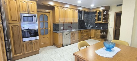 4 bedrooms House in Vilamalla, Spain No. 142152 6