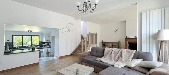 3 Schlafzimmer Haus in Yonne, France, Nr. 309004 4